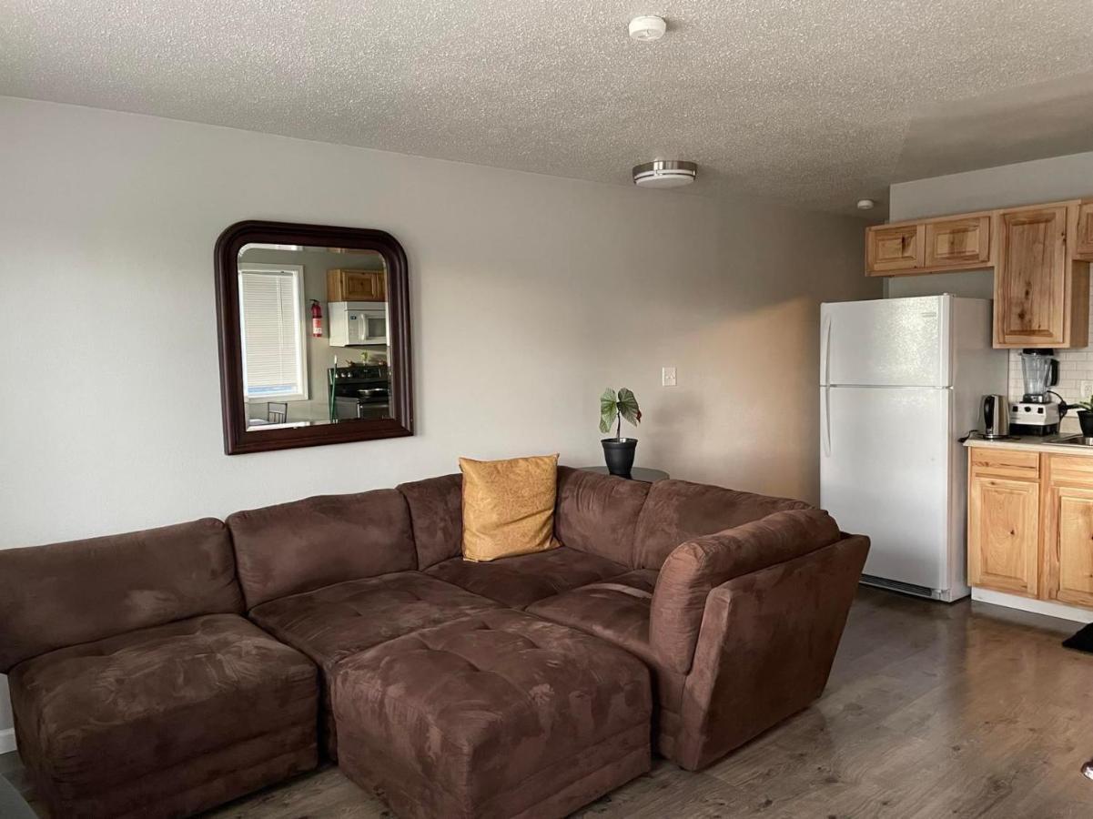 Nightshade Bnb Anchorage Bagian luar foto